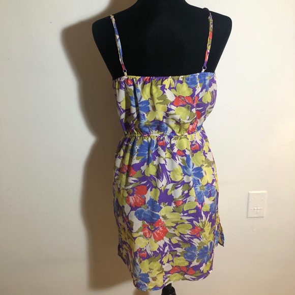 Floral dress with bow top - Picture 3 of 3